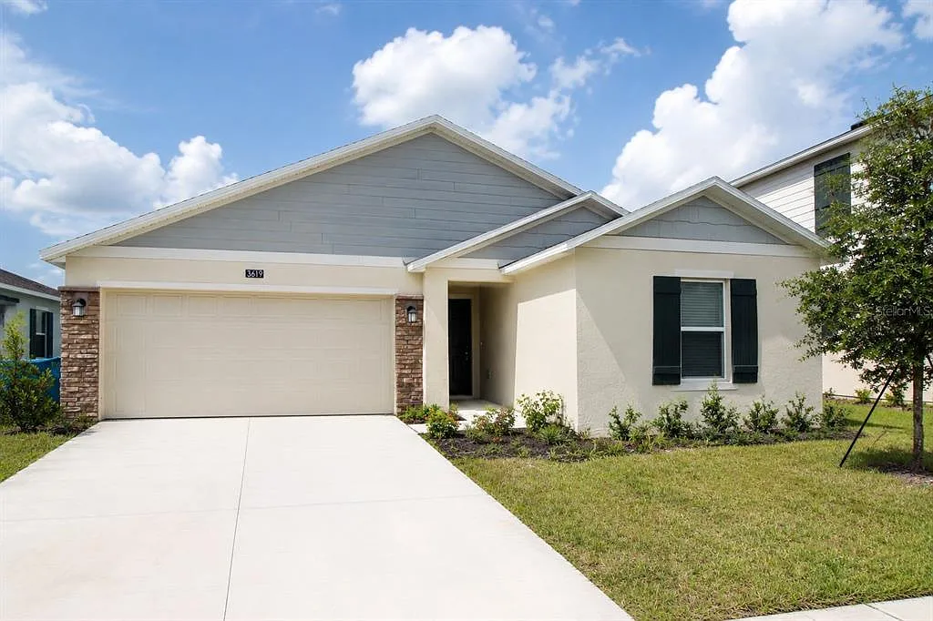 4 bed, 2.0 bath, 1824 sqft, $2,349 — Photo 1