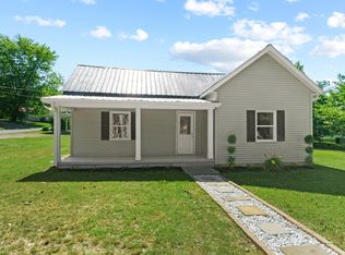 1134 Pleasant Grove Rd, Westmoreland, TN 37186