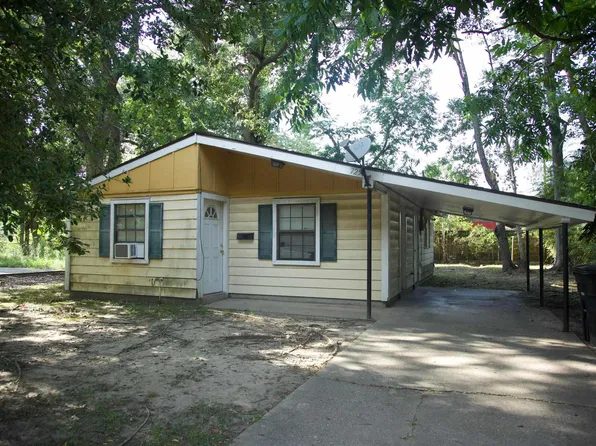 7253 Poinsettia St, Baton Rouge, LA 70812