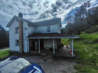 1221 Railroad St, Fairmount City, PA 16224