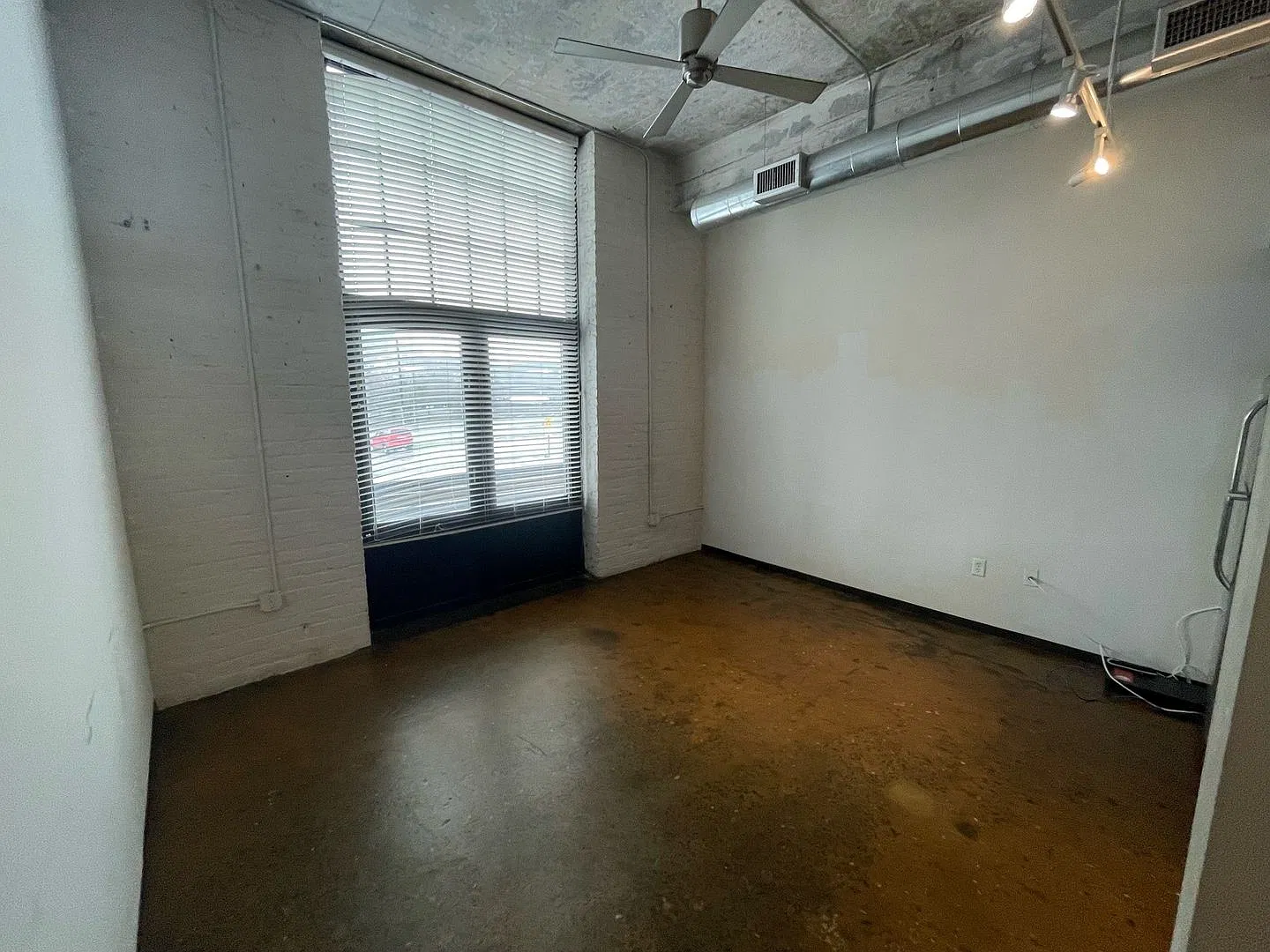 Southland Wine Lofts — Photo 4