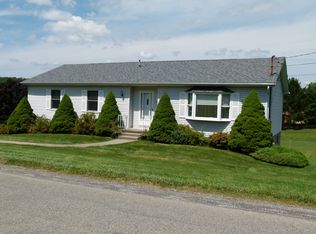 933 Mallisee Rd, Pittsburgh, PA 15239