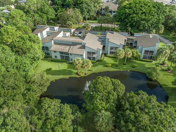 2125 Pine Creek Boulevard #103, Vero Beach, FL 32966