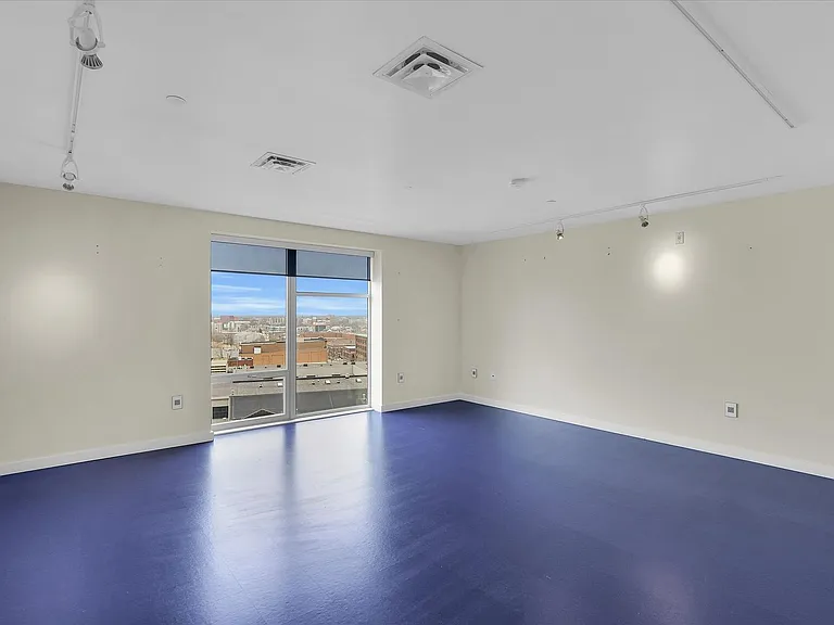 301 N Neil St #808-809 — Photo 26