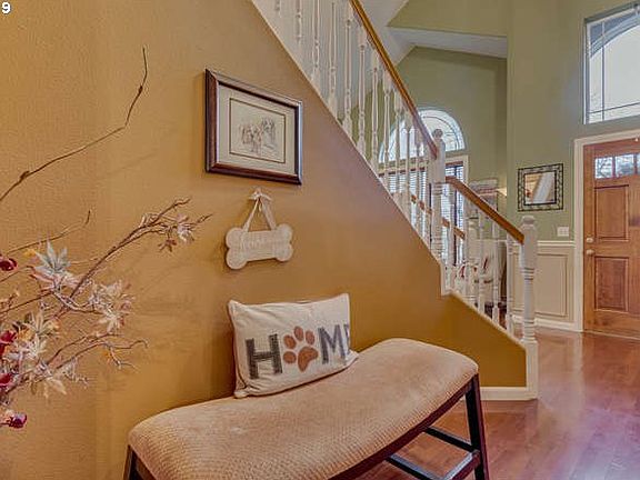 4th image of 17711 NE 38th Way
