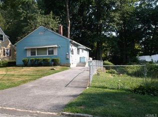 18 Tomahawk Dr, White Plains, NY 10603