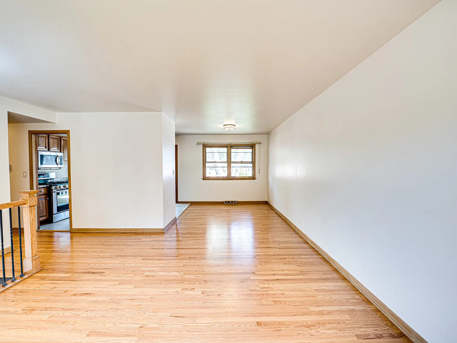 3 bed, 1600 sqft, $2,950 — Photo 4