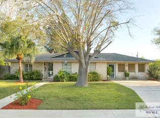 207 E Resaca Dr, Los Fresnos, TX 78566