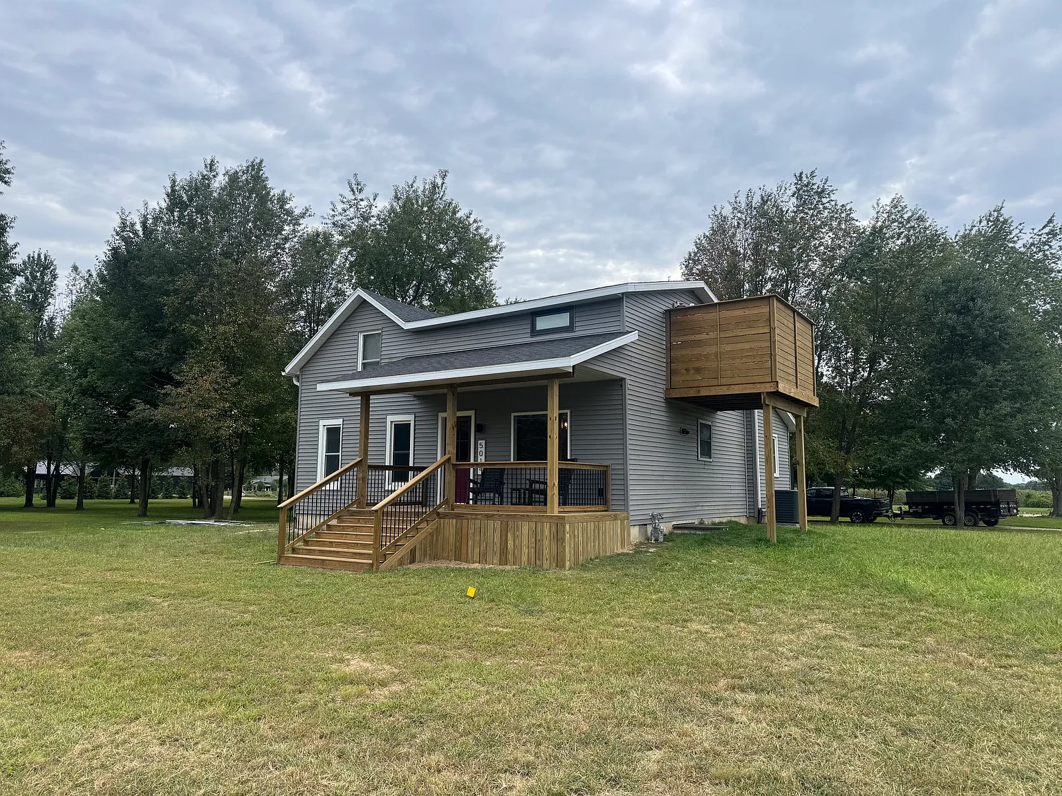 5 bed, 1800 sqft, $3,000 — Photo 2