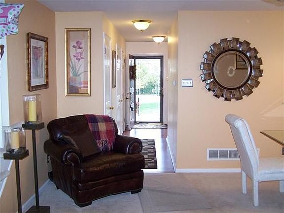 Living Room/Dining Room