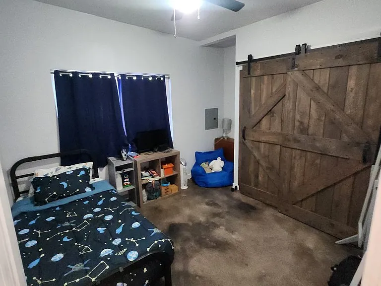 middle room