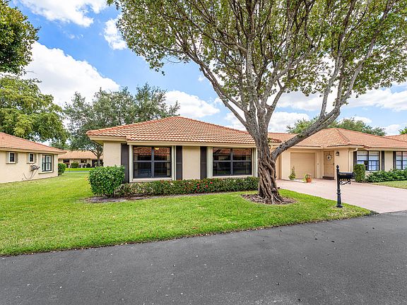 2nd image of 4520 Ficus Tree Road