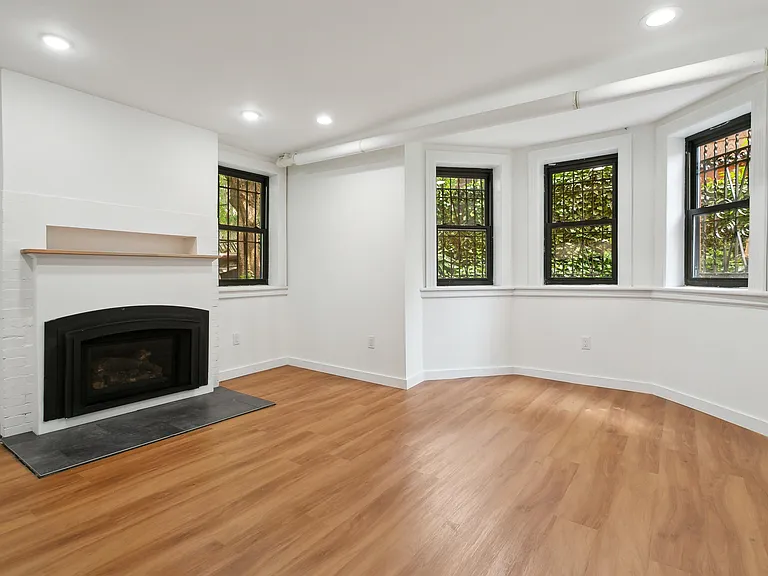 110 Summit Ave #G — Photo 5