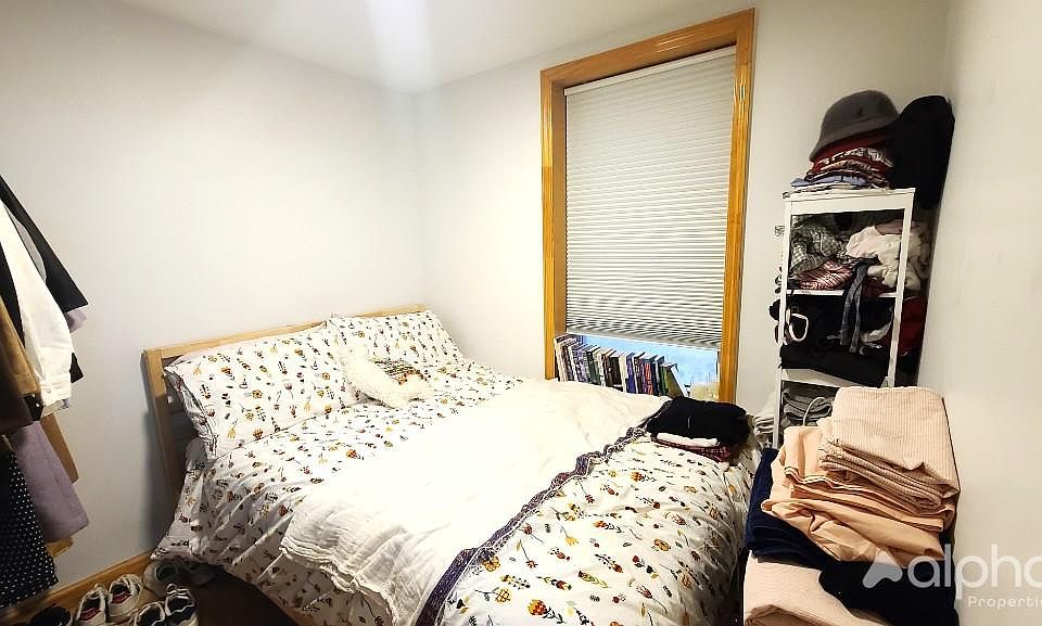 2nd image of 83 Allen St APT 12