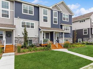 5273 Oak Grove Pkwy N, Brooklyn Park, MN 55443