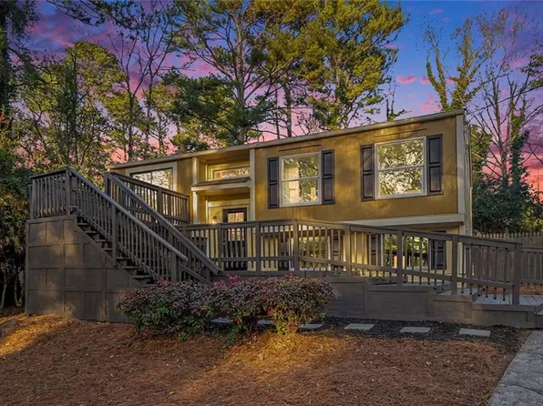 3224 Newcastle Way, Snellville, GA 30039