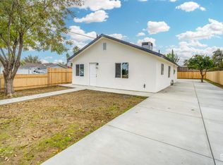 10901 San Fernando St, Lamont, CA 93241