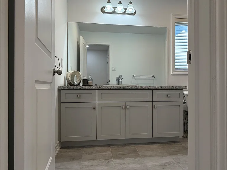 72 McLean Ave — Photo 23