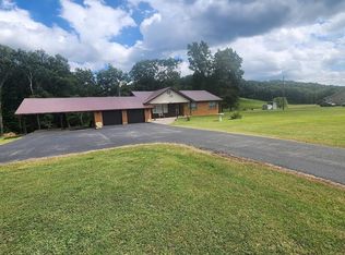 700 Williamsburg Rd, Winfield, TN 37892