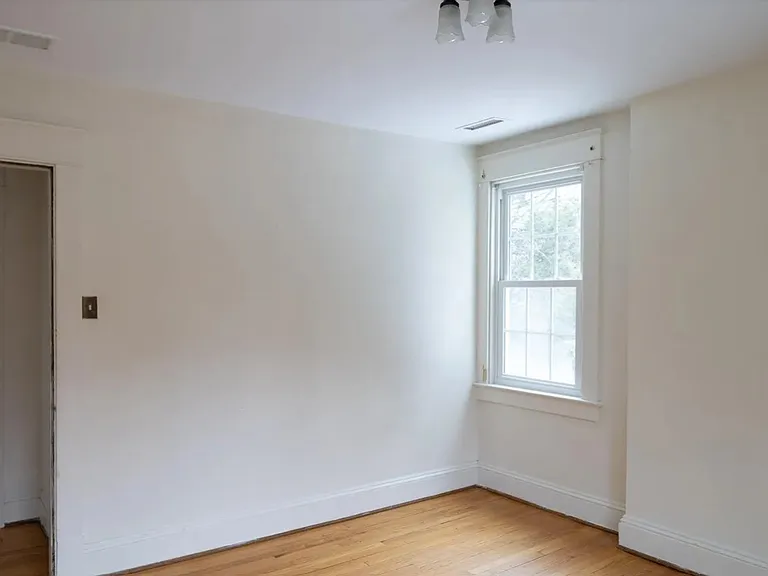 2203 Stadium Rd — Photo 5