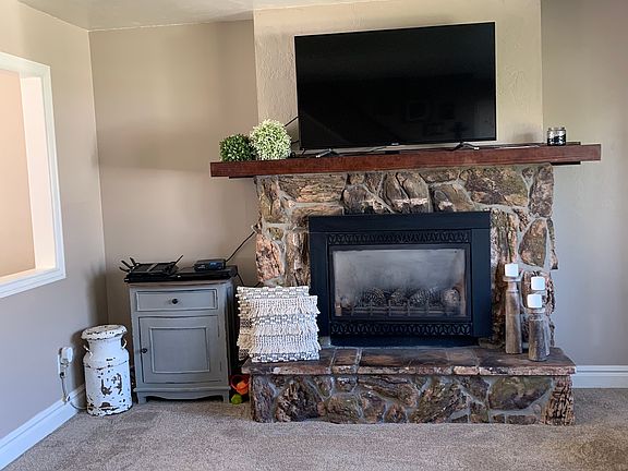 Living Room Gas Fireplace