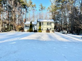 11 Collins Ave, Merrimack, NH 03054