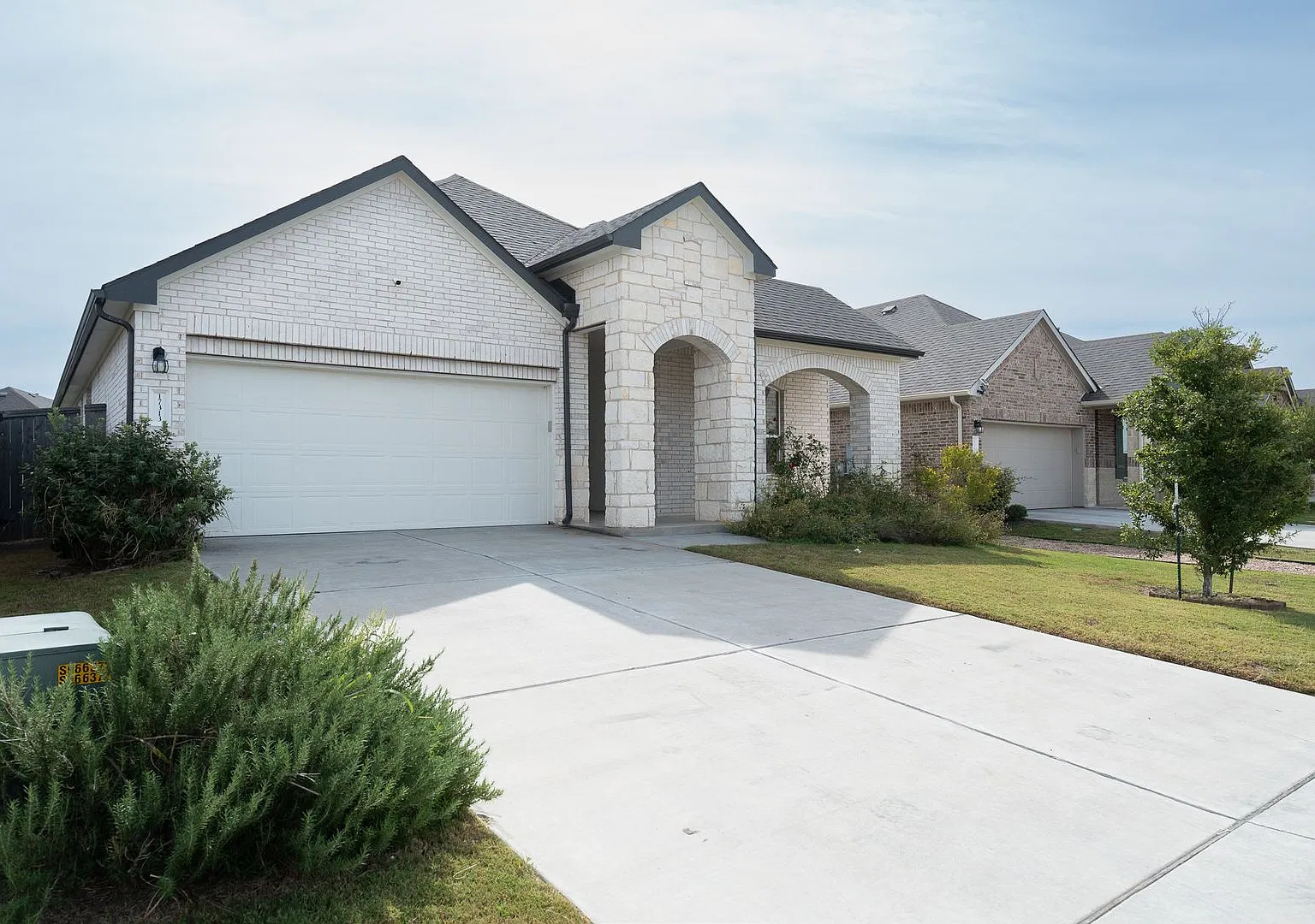17313 Crownfield Path, Manor, TX 78653 — Photo 2
