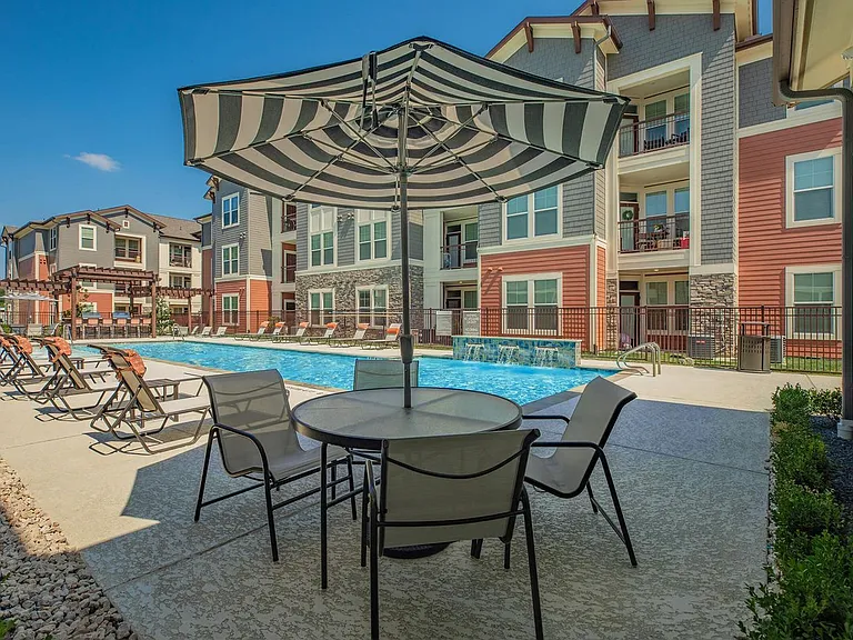 The Cardiff at Louetta Lakes — Photo 41