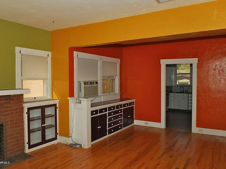 909 N 7th Ave — Photo 6