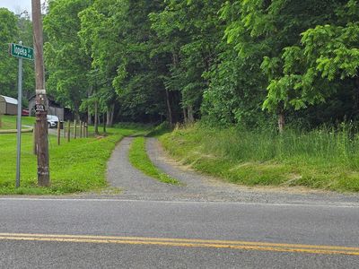 Topeka Dr, Bristol, VA, 24202