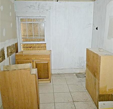 5th image of 8409 N Elmer St