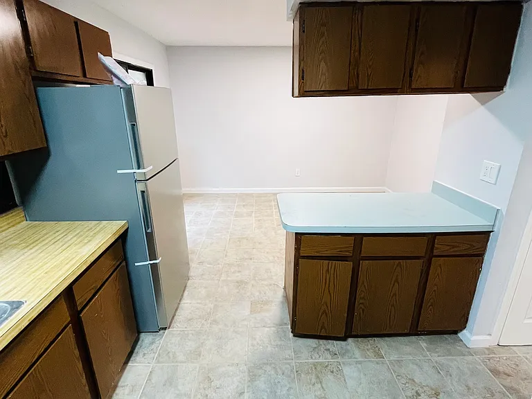 101 Hazel St #B7 — Photo 3