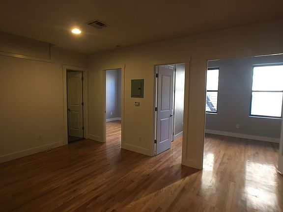 3rd image of 15 Humboldt St #2B