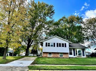 1501 Bonnie Ave, Dixon, IL 61021