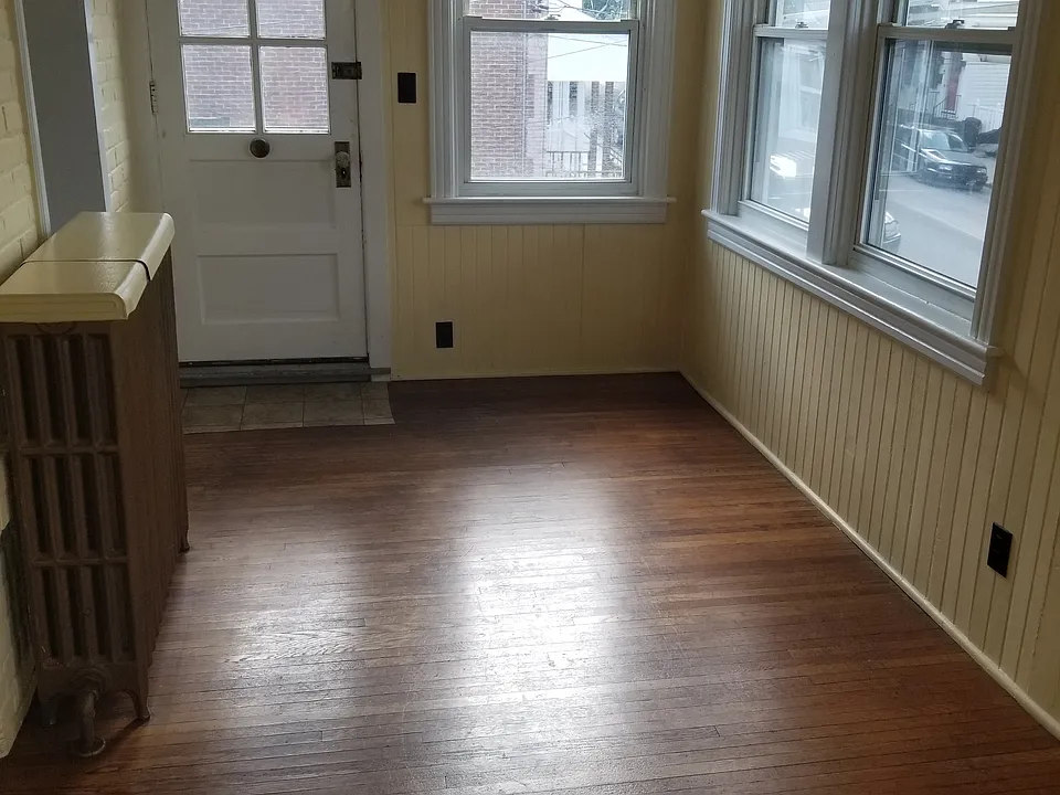 Sunroom/bonus room