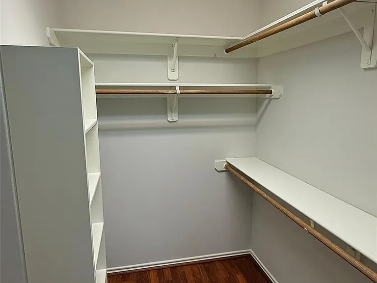35 Ledgestone Pl — Photo 17