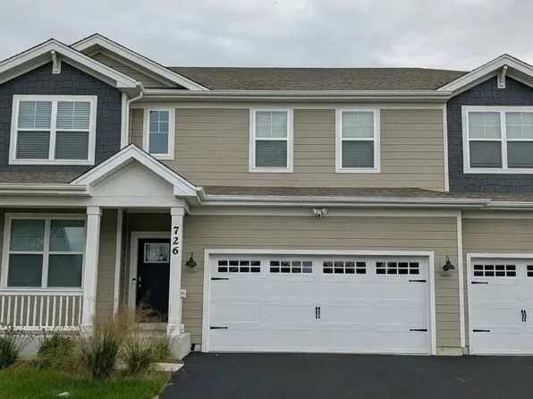 726 Kentshire Cir, Elgin, IL 60124