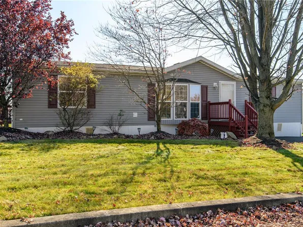 4191 Independence Ln, Walnutport, PA 18088