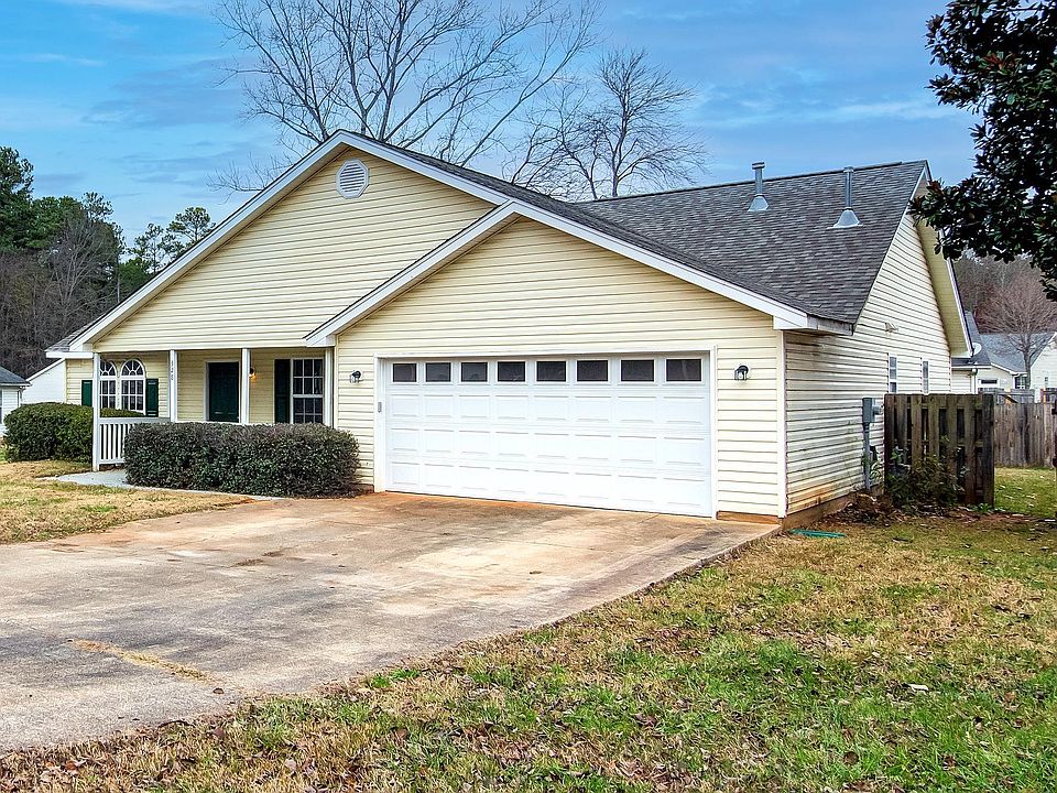1st image of 328 Lacey Leaf Ct