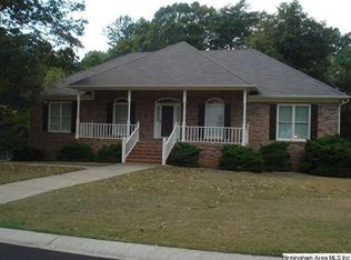 1206 13th Ct, Pleasant Grove, AL 35127