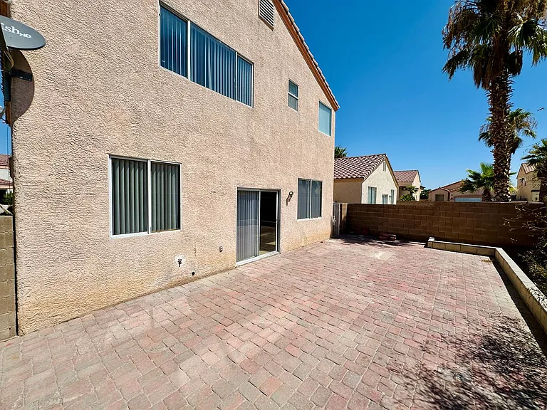 143 Willow Dove Ave — Photo 8