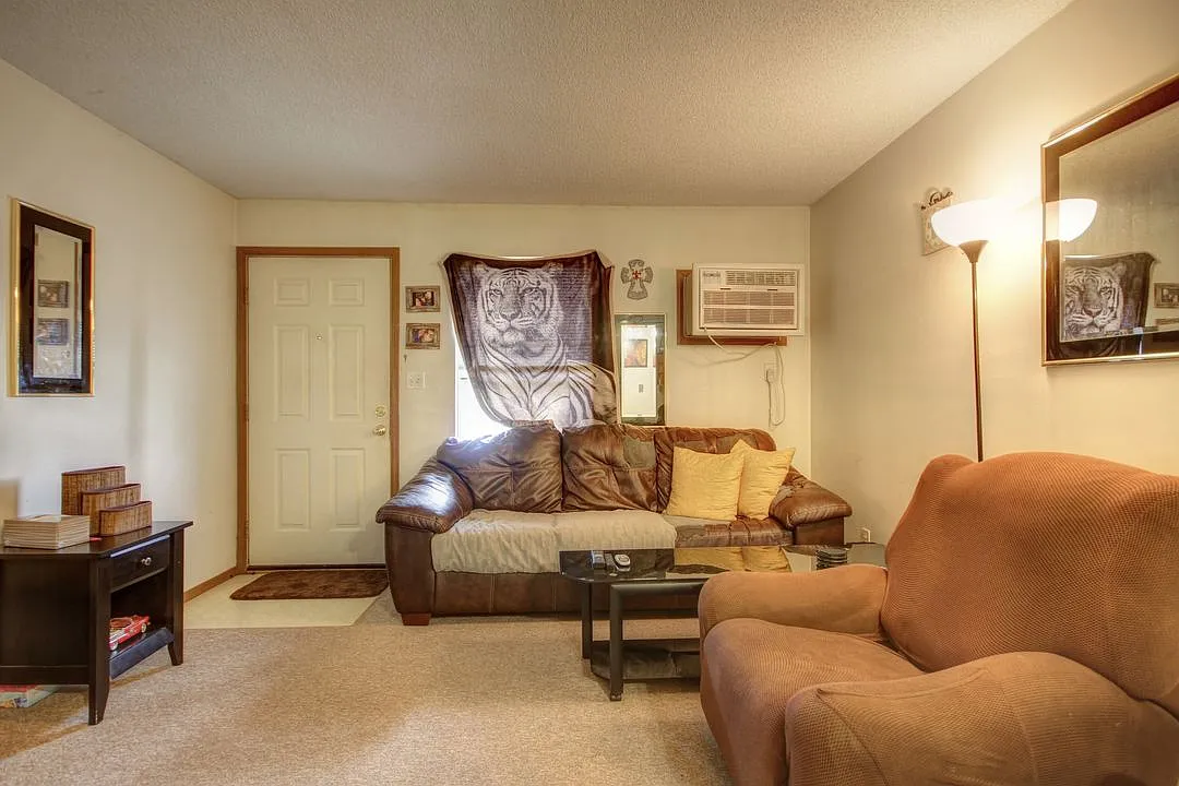 1204KO — Photo 3