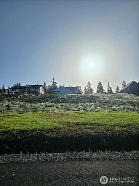 3rd image of 100 E Virgil Drive W