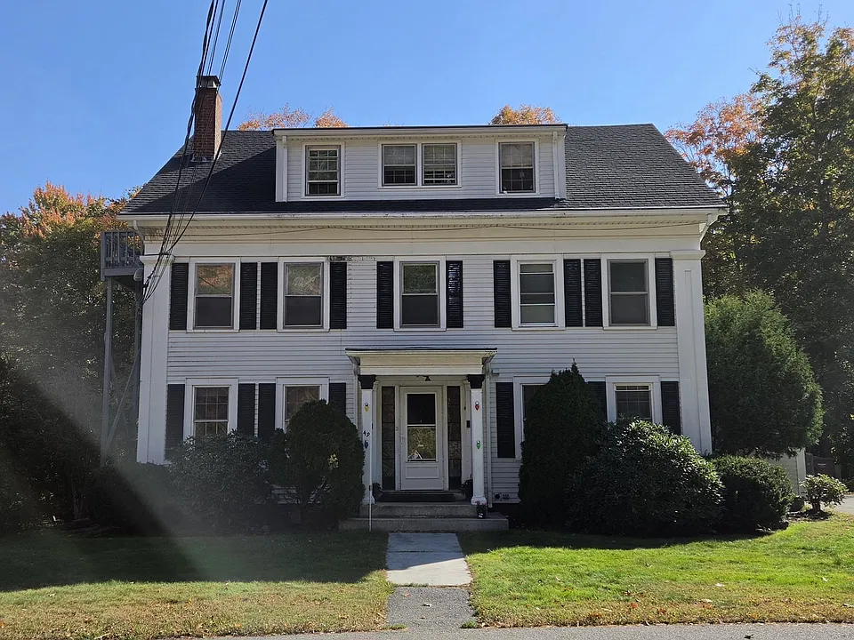 49 South St #1A