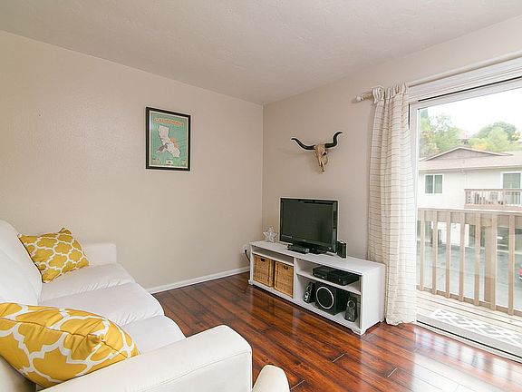 5th image of 6664 Bell Bluff Ave