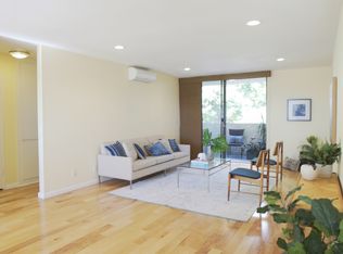 8400 De Longpre Ave APT 406, West Hollywood, CA 90069