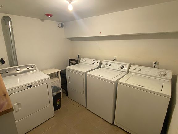 2nd image of 1535 W Poplar St #3A
