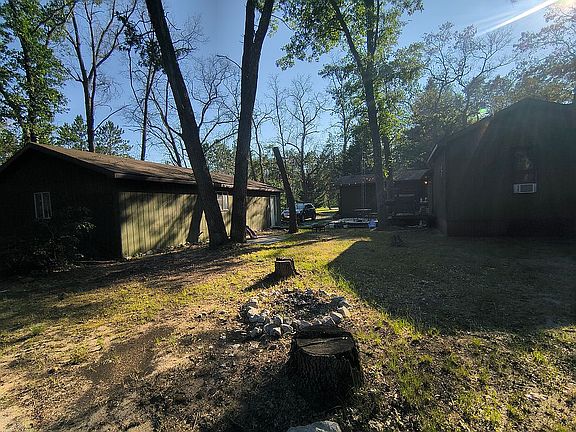 3rd image of 481 Grove Rd