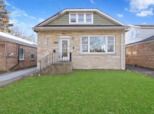 3919 Custer Ave, Lyons, IL 60534