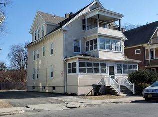 949 Liberty St #3, Springfield, MA 01104